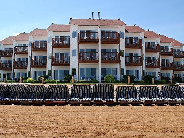 The Beach Condominium Hotel Resort Traverse City Bagian luar foto